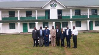 Neues Lehrer Team bei der Einweihung